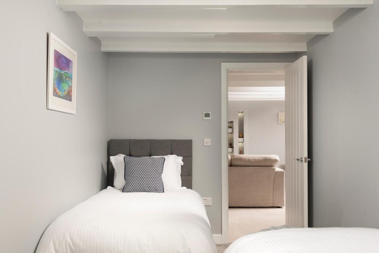 Sun trap Apartment Porthleven Bagian luar foto