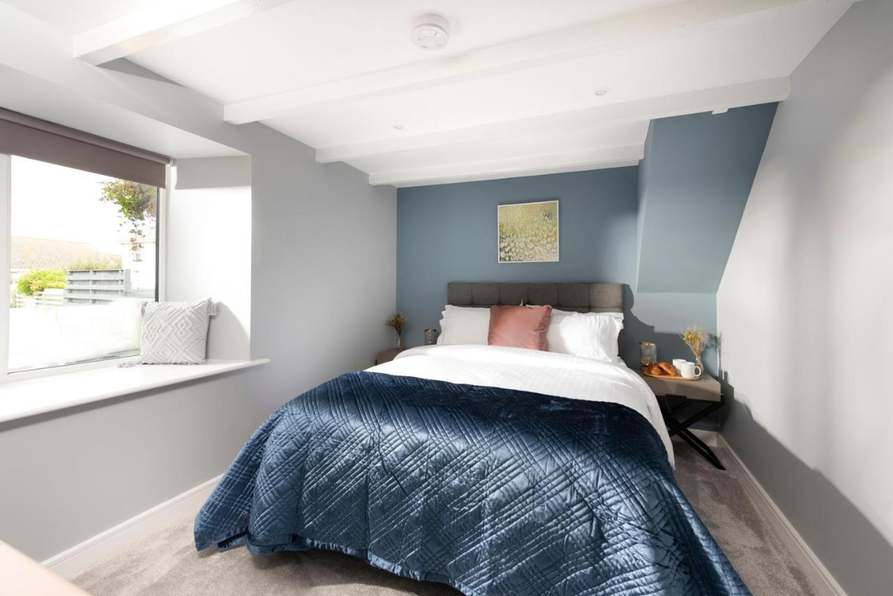 Sun trap Apartment Porthleven Bagian luar foto