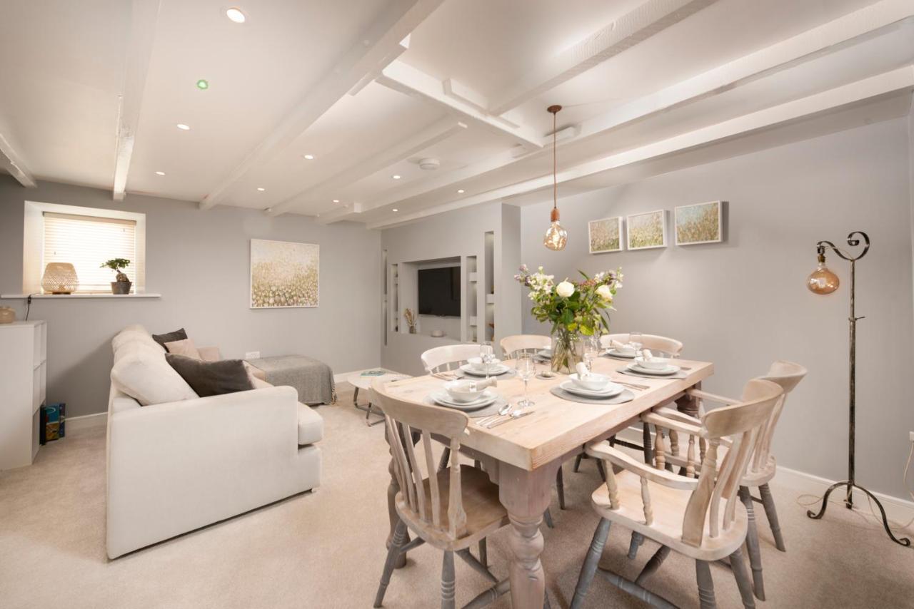 Sun trap Apartment Porthleven Bagian luar foto