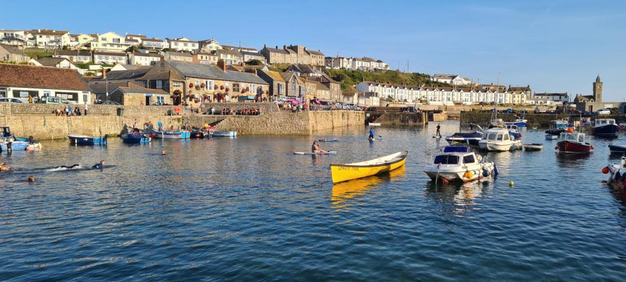 Sun trap Apartment Porthleven Bagian luar foto